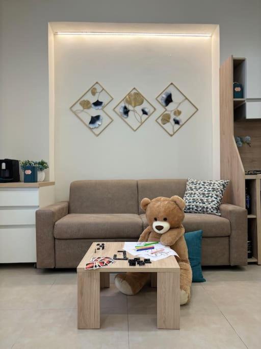 Teddy'S Home Luminoso Accogliente E Moderno Racale Exterior foto